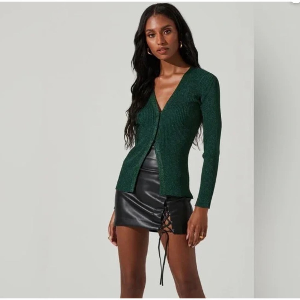 Astr Deep Green V-Neck Sweater
